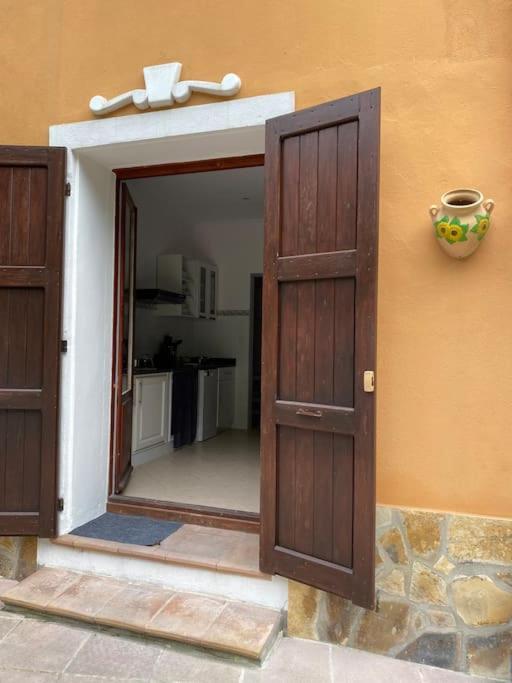 Villa Serenice - F2 Au Calme, Climatise, Wifi Et Parking Gratuit Kültér fotó