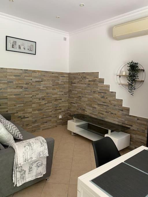 Villa Serenice - F2 Au Calme, Climatise, Wifi Et Parking Gratuit Kültér fotó